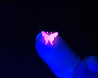 Mini UV Glow Butterfly - Comes with UV Light - See Video - Ideal for 1:12 and 1;6 Scale Scenes - The Perfect “It's Nothing Big” Gift