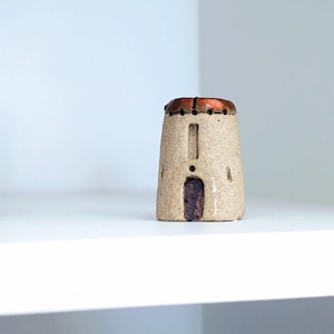 Keramikhus - Miniatyrhus - Keramikhus - Små stugor - Älveträdgårdshus - Nyckfull heminredning - Modelljärnvägsbyggnader