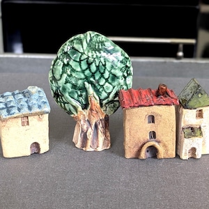 Miniature Ceramic House: Tiny Pottery Cottage, Terrarium Decor