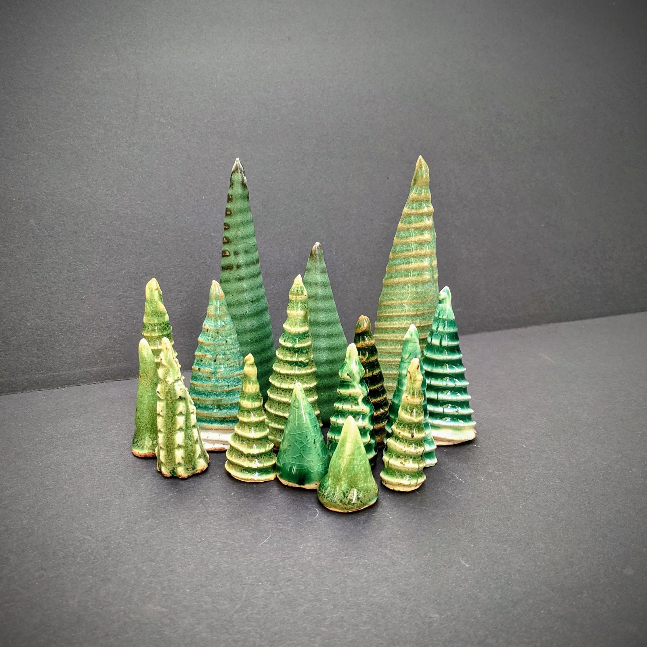 11-teiliges Weihnachts-Miniatur Set - Tiere & Bäume Für Deko