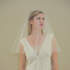Simple Short Wedding Veil | Shoulder Length Veil | Two Tier Short Veil | Small Veil | Small Veil with Blusher | Tea Length Veil