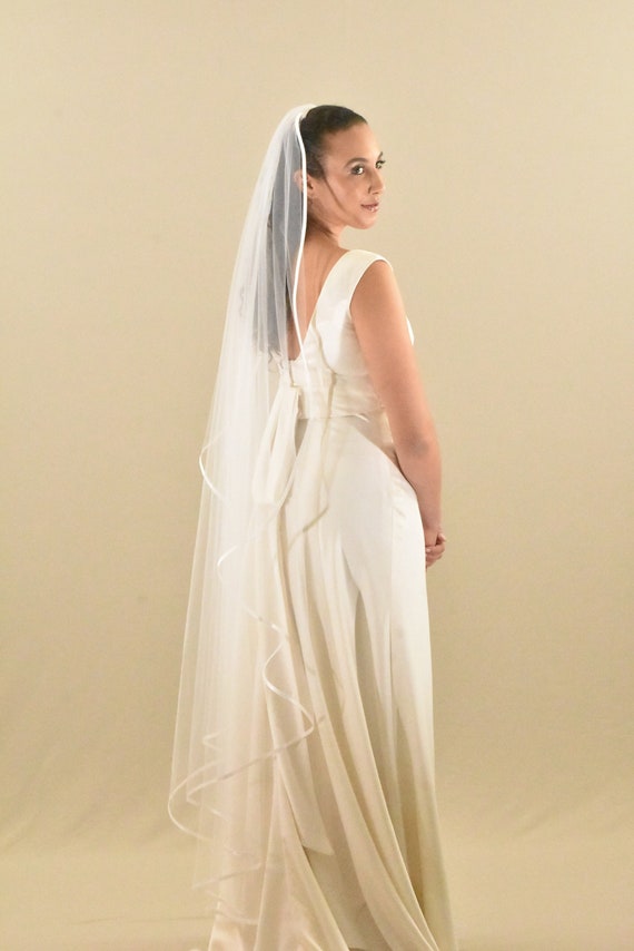 Angel Cut Waltz Wedding Veil: Satin Trim, Bridal Illusion (65 Inch