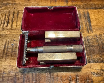 Vintage Hoffritz Merkur Open Comb 3 pc. Razor with case