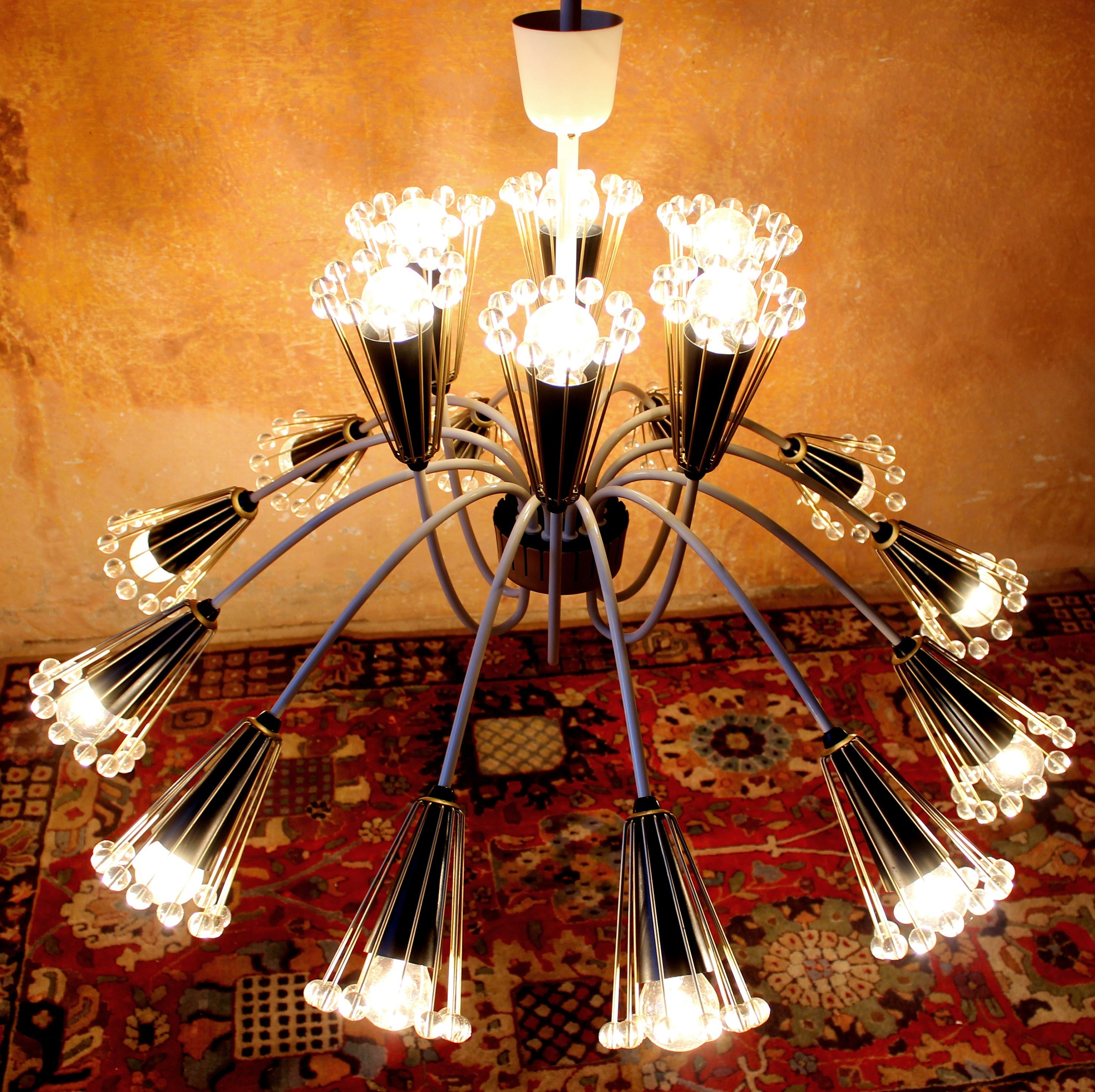 18 light starburst chandelier