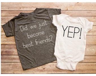 Ensemble t-shirt et body pour frères et sœurs Did We Just Become Best Friends | Tenue de demi-frère assortie à un frère ou à une sœur