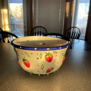 Ganz Bella Casa Strawberry Colander | Charming Country Kitchen Decor | Vintage