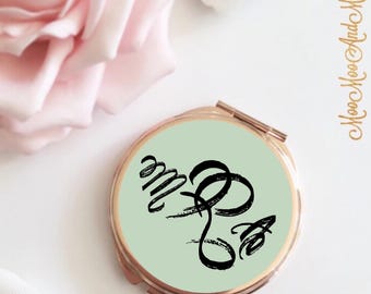 Compact mirrors 