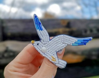 Beaded seagull brooch white bird pin bird jewelry handmade brooch ukraine shop made in Ukraine unique jewelry gift for her