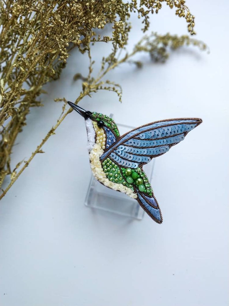 Beaded hummingbird brooch bird pin jewelry embroidered lapel pin colibri brooch handmade gift for her bird lover gift summer accessories image 4