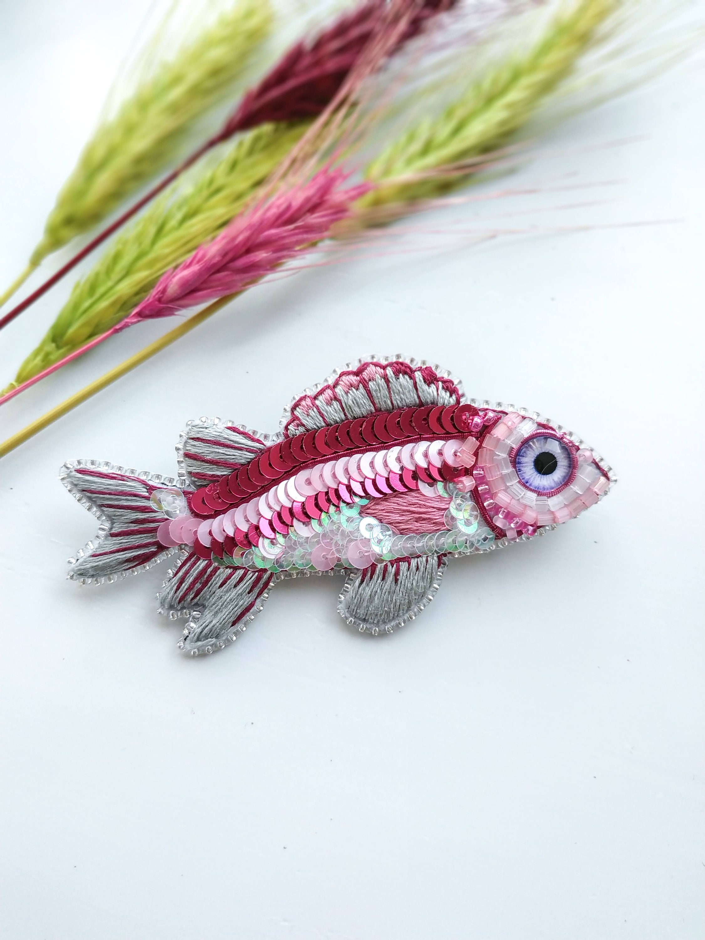 Beaded fish brooch embroidered with silk threads, seed beads and canitelle made in Ukraine - Thumbnail 2