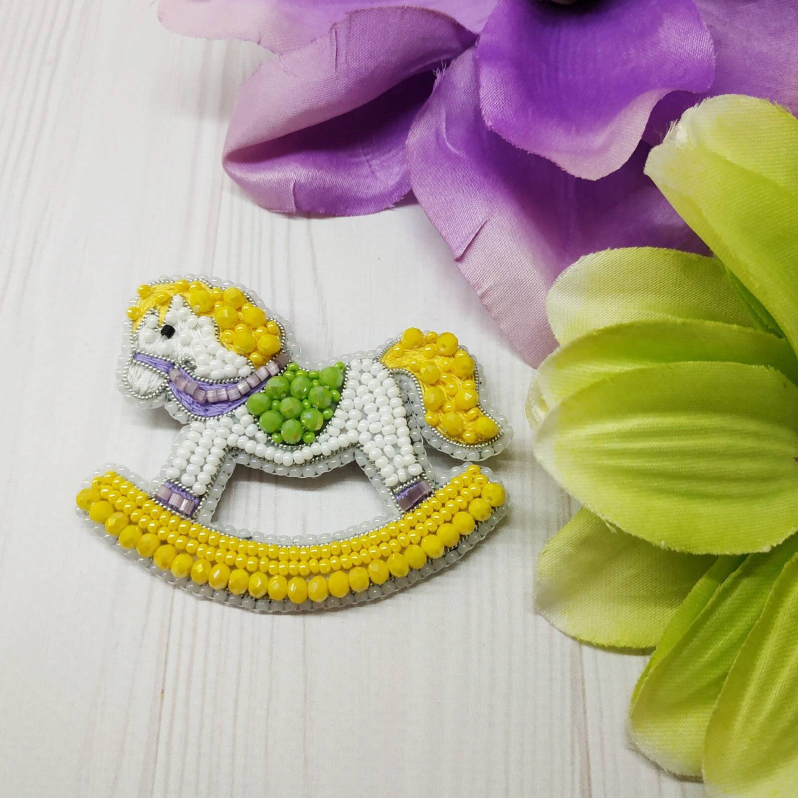 Beaded toy horse brooch handmade embroidered seed beads pin for kids gift for her white horse yellow beaded jewelry - Thumbnail 3