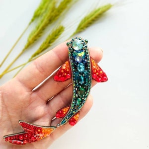 Beaded fish brooch, lapel pin, embroidered jewelry, gift for her, carp jewelry, fish jewelry, crystal brooch, unique gift, pisces Ukraine image 4