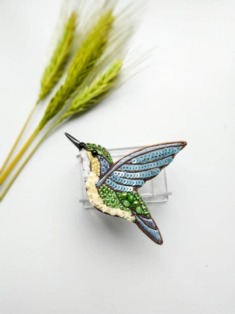 Beaded hummingbird brooch bird pin jewelry embroidered lapel pin colibri brooch handmade gift for her bird lover gift summer accessories image 6