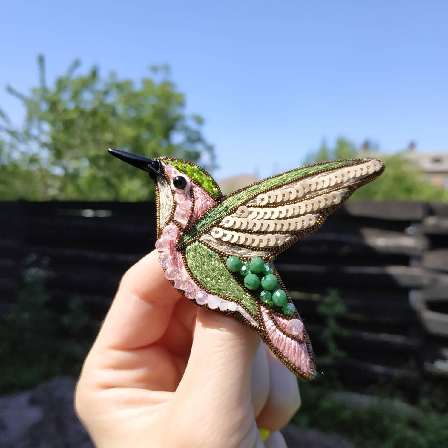 Embroidered bird brooch seed beaded hummingbird pin cotton brooch bird lover gift bird jewelry green bird pin sequins bird gift for her - Thumbnail 3