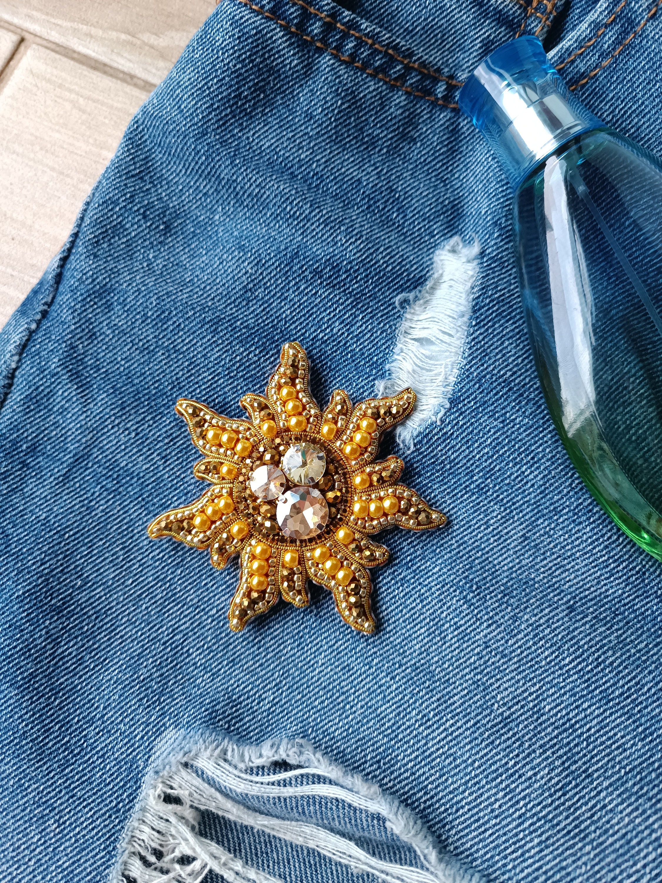 Beaded sun brooch cosmos jewelry cosmic planet pin handmade pin gift for her golden sun - Thumbnail 7