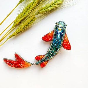 Beaded fish brooch, lapel pin, embroidered jewelry, gift for her, carp jewelry, fish jewelry, crystal brooch, unique gift, pisces Ukraine image 2