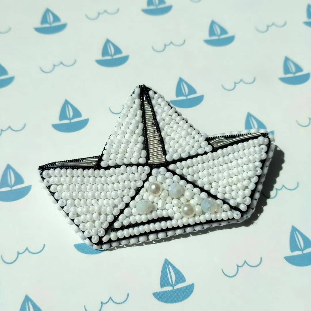 Beaded Origami Ship Brooch minimalistic pin embroidered jewelry gift made in Ukraine - Thumbnail 2
