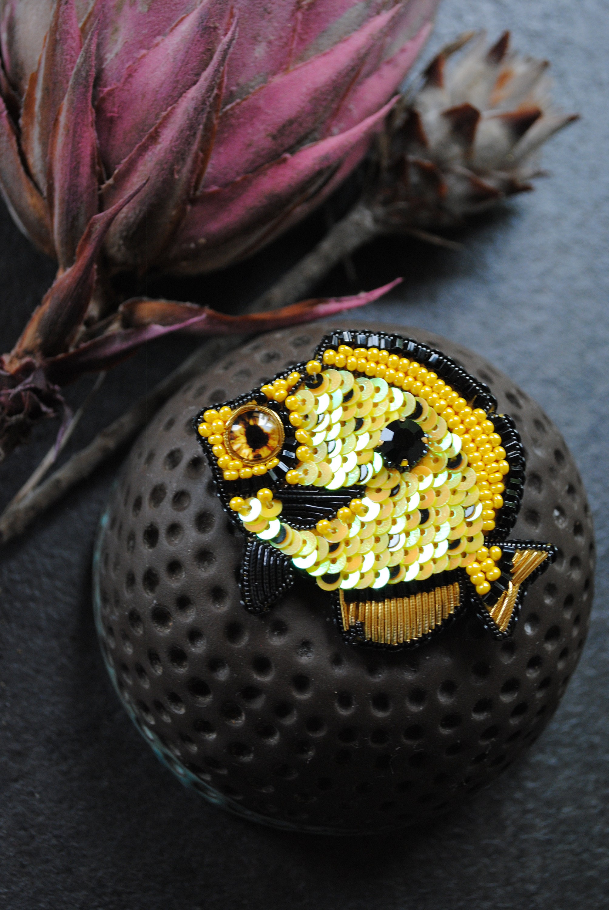 Beaded cichlid fish brooch lapel pin embroidered jewelry gift for her yellow fish jewelry fish jewelry sequins unique gift handmade pisces - Thumbnail 2