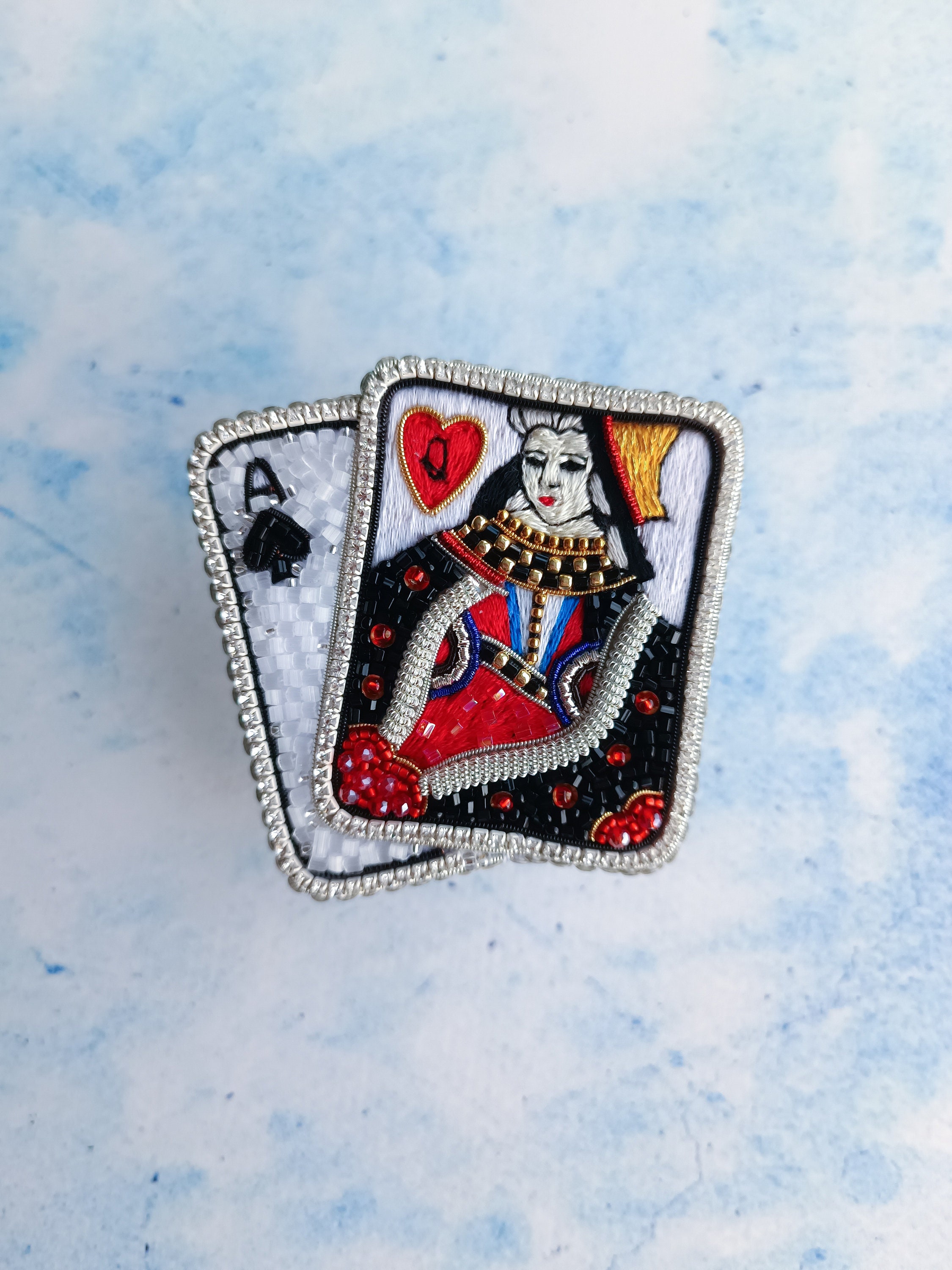 Embroidered seed beads brooch playing cards pin queen of hearts and ace of spades, pocker lover gift handmade, unique gift - Thumbnail 5