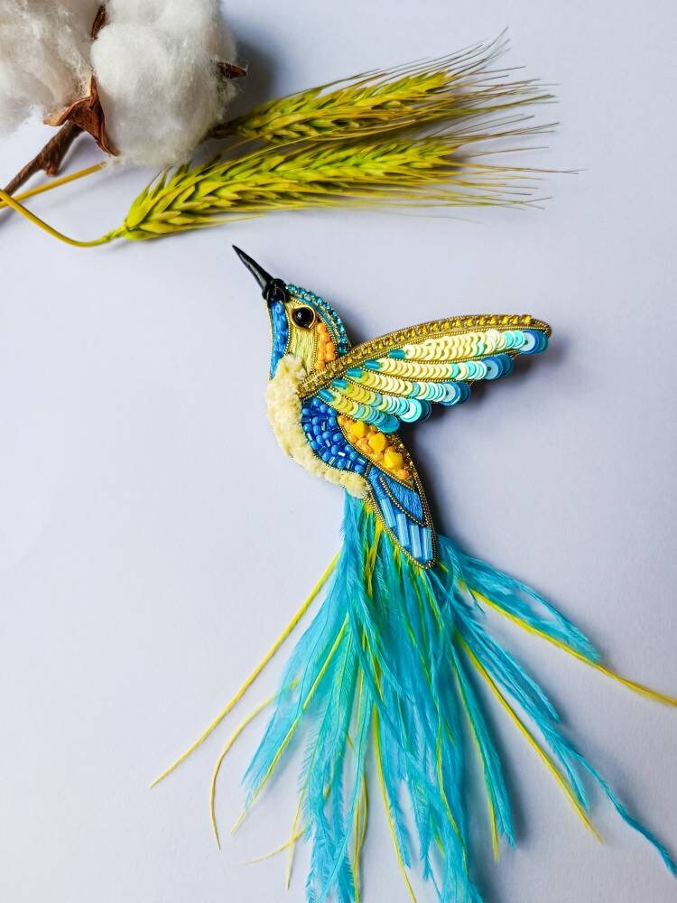Beaded hummingbird brooch embroidered ukraine pin ukrainian shop handmade bird pin blue and yellow made in Ukraine - Thumbnail 3