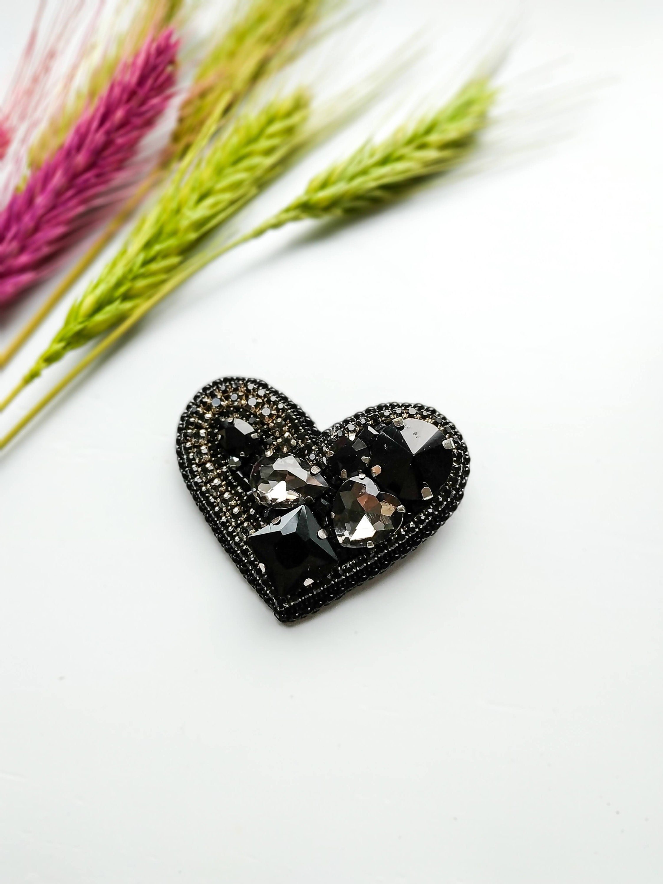 Beaded black heart brooch beloved gift pin heart jewelry gift for her lover gift mom gift unique jewelry brooch with crystals rhinestones - Thumbnail 3