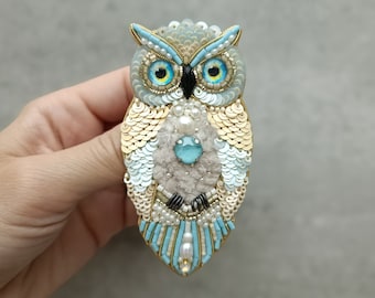 Beaded owl pin embroidered bird brooch handmade jewelry unique gift beige and blue owl made in Ukraine
