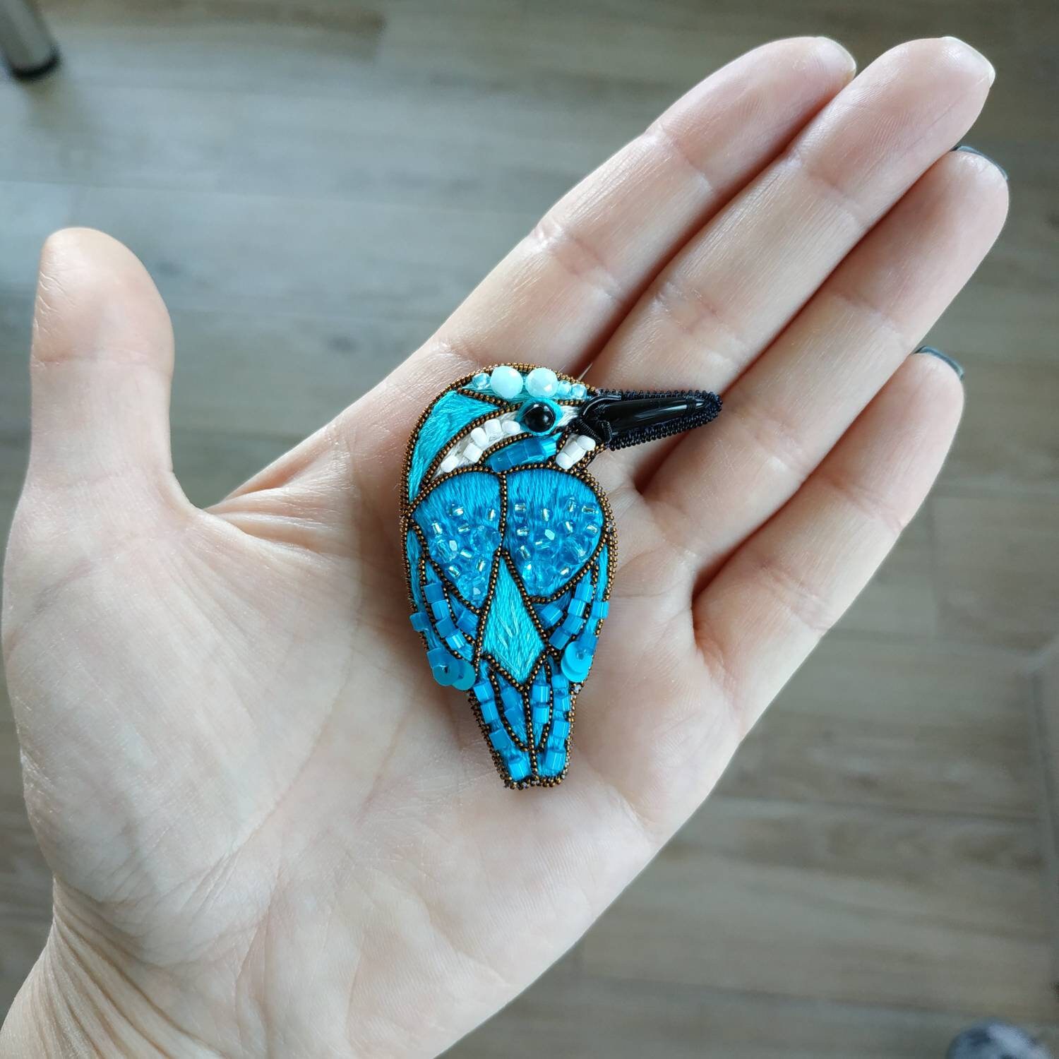 Beaded blue kingfisher brooch embroidered bird pin embroidered bead brooch bird jewelry gift for her - Thumbnail 6