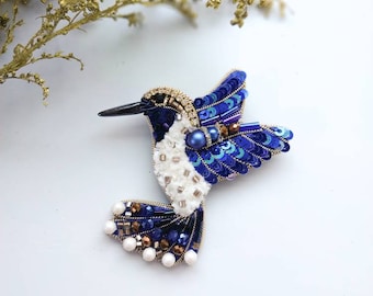Bead embroidered bird brooch dark blue and white hummingbird pin beaded brooch bird jewelry gift for her made in Ukraine