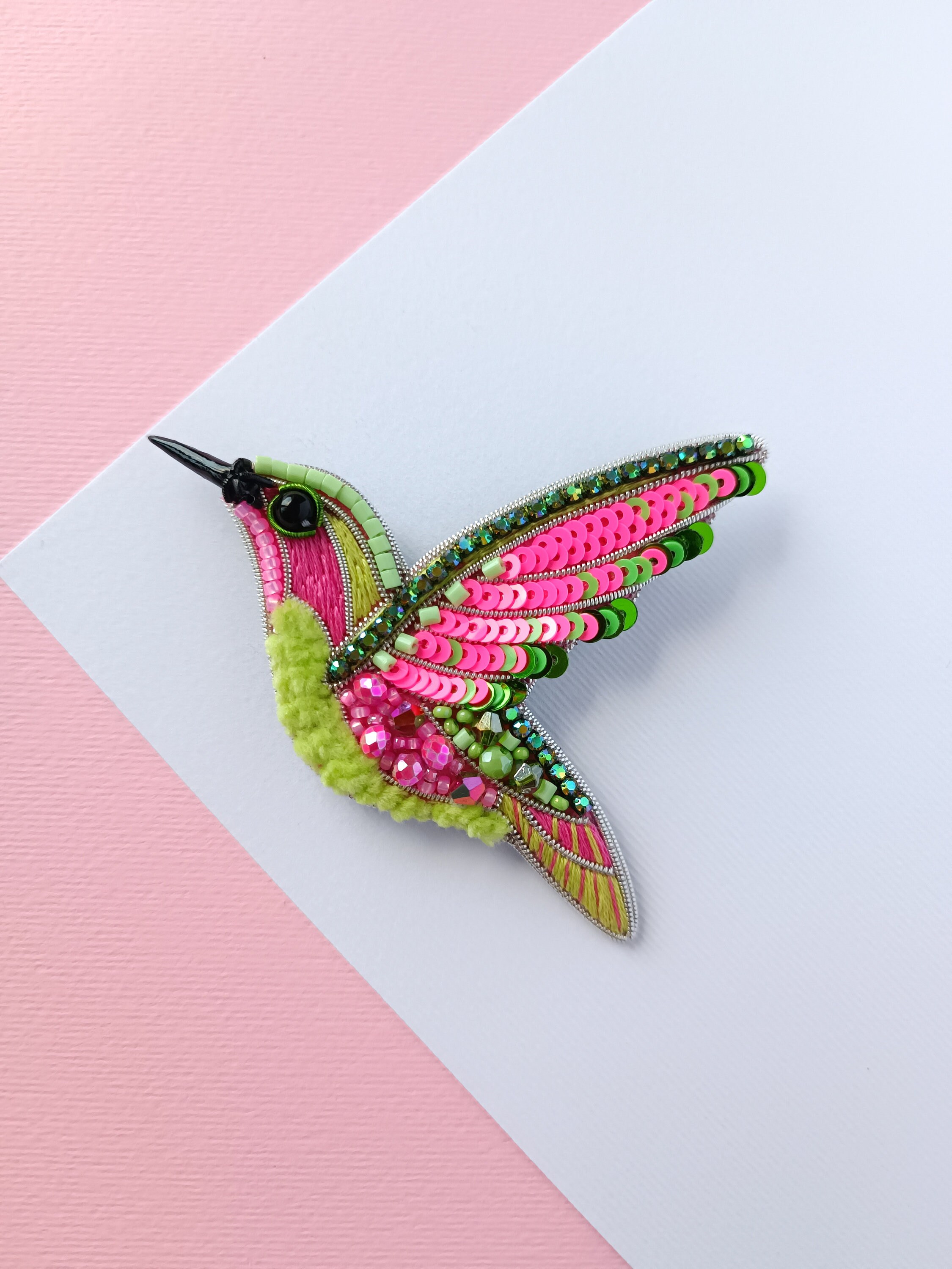 Beaded hummingbird brooch pin embroidered gift for her bird lover jewelry handmade unique gift pink and light green - Thumbnail 5