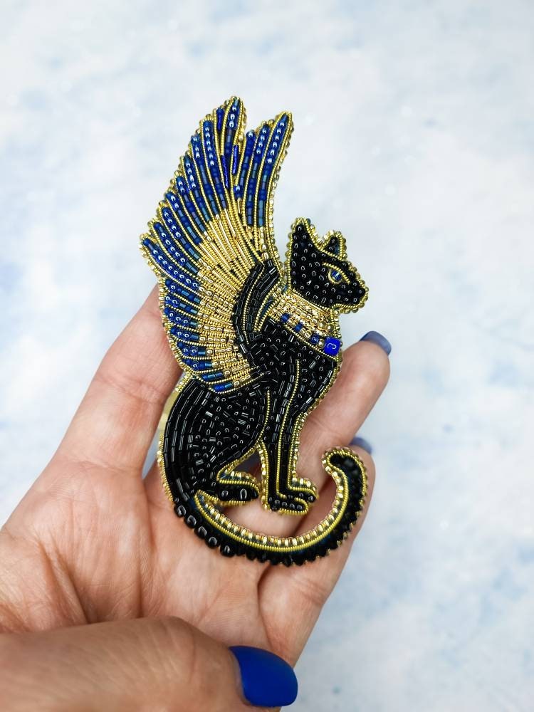 Beaded Bastet brooch egyptian god pin black cat jewelry flying cat unique gift for her made in Ukraine embroidered jewelry - Thumbnail 4