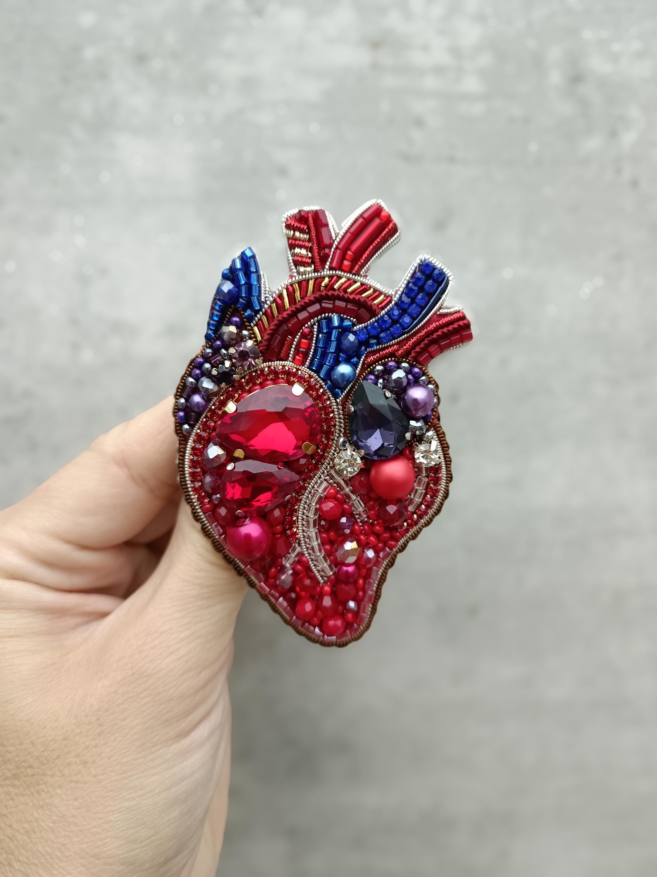 Embroidered anatomical heart brooch beaded brooch gift for her Ukrainian shop made in Ukraine handmade jewelry - Thumbnail 2