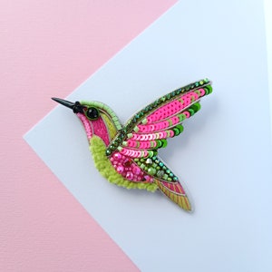 Beaded hummingbird brooch pin embroidered gift for her bird lover jewelry handmade unique gift pink and light green image 4