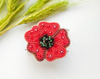 Broche pavot en perles rouge, bijoux floraux brodés, cadeau pour elle, broche fleur unique, fleur de pavot, fleur botanique, épingle, bijoux de pavot