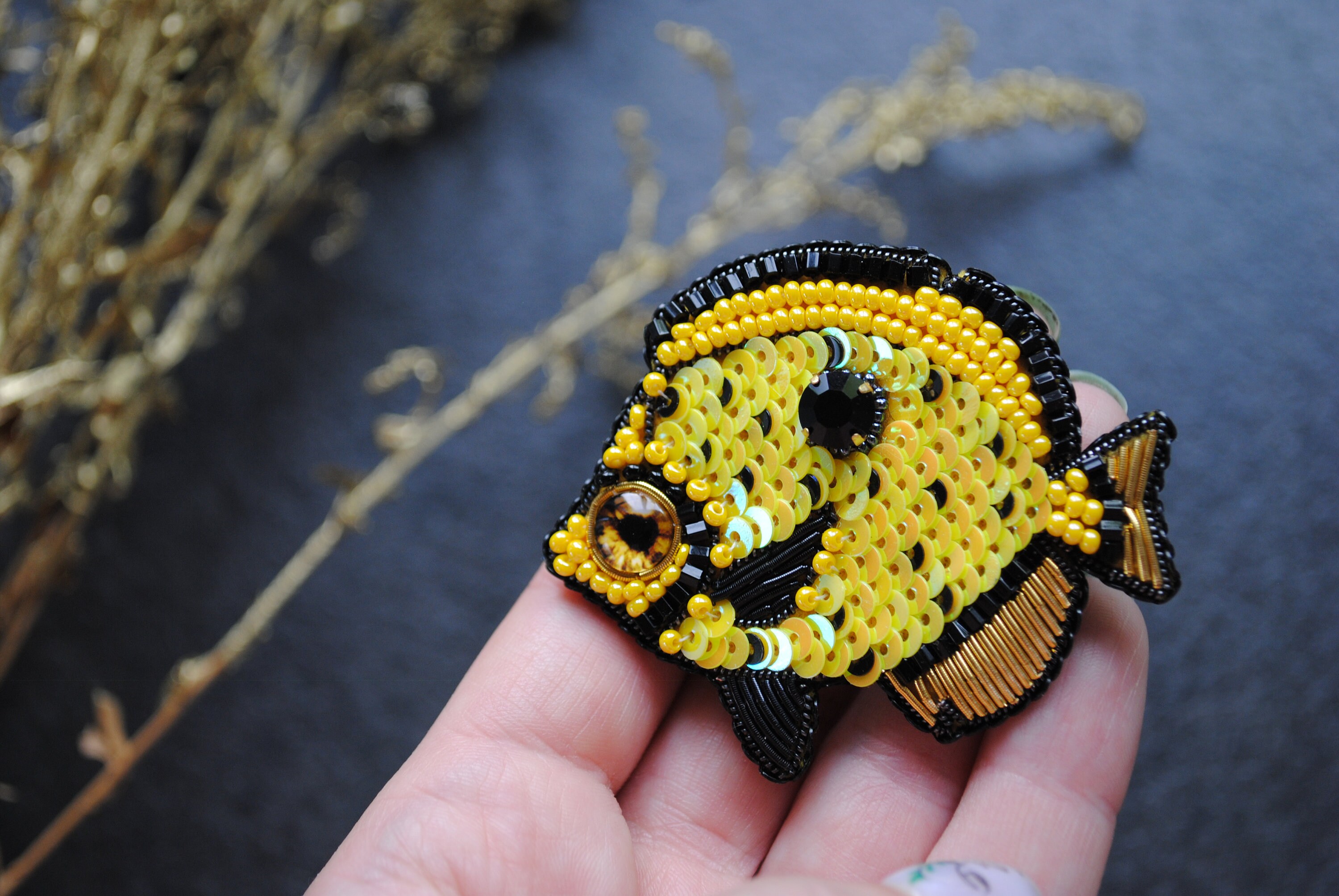 Beaded cichlid fish brooch lapel pin embroidered jewelry gift for her yellow fish jewelry fish jewelry sequins unique gift handmade pisces - Thumbnail 5