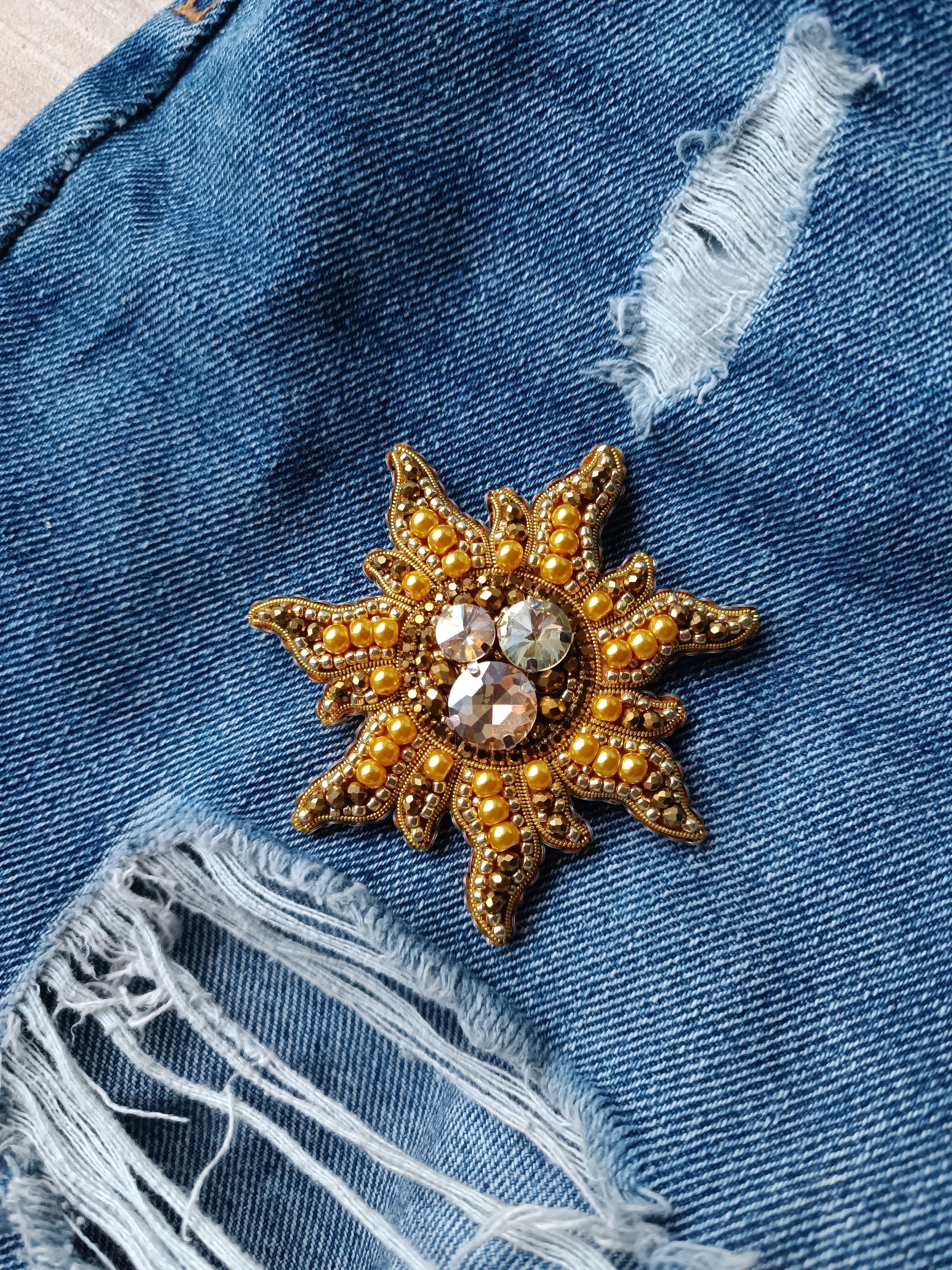 Beaded sun brooch cosmos jewelry cosmic planet pin handmade pin gift for her golden sun - Thumbnail 3