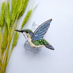 Beaded hummingbird brooch bird pin jewelry embroidered lapel pin colibri brooch handmade gift for her bird lover gift summer accessories image 2