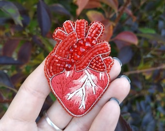 Embroidered anatomical heart pin, beaded brooch cardiologist gift true red heart jewelry realistic heart Halloween pin medical student gift