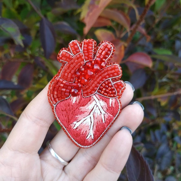 Embroidered anatomical heart pin, beaded brooch cardiologist gift true red heart jewelry realistic heart Halloween pin medical student gift