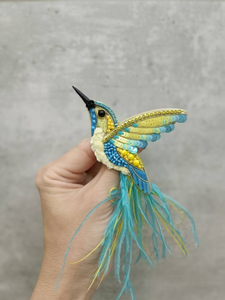 Beaded hummingbird brooch embroidered ukraine pin ukrainian shop handmade bird pin blue and yellow made in Ukraine - Thumbnail 6