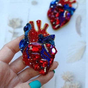 Embroidered anatomical heart brooch beaded brooch gift for her Ukrainian shop made in Ukraine handmade jewelry image 7