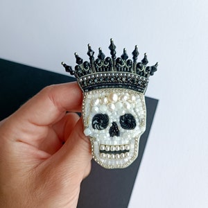 Embroidered skull pin beaded skull brooch handmade in Ukraine image 5