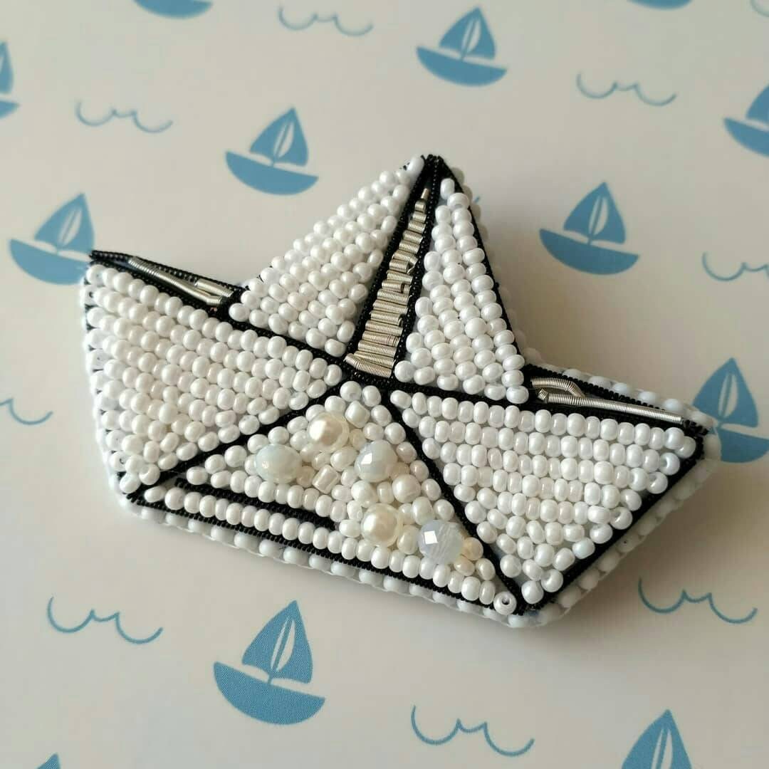 Beaded Origami Ship Brooch minimalistic pin embroidered jewelry gift made in Ukraine - Thumbnail 3