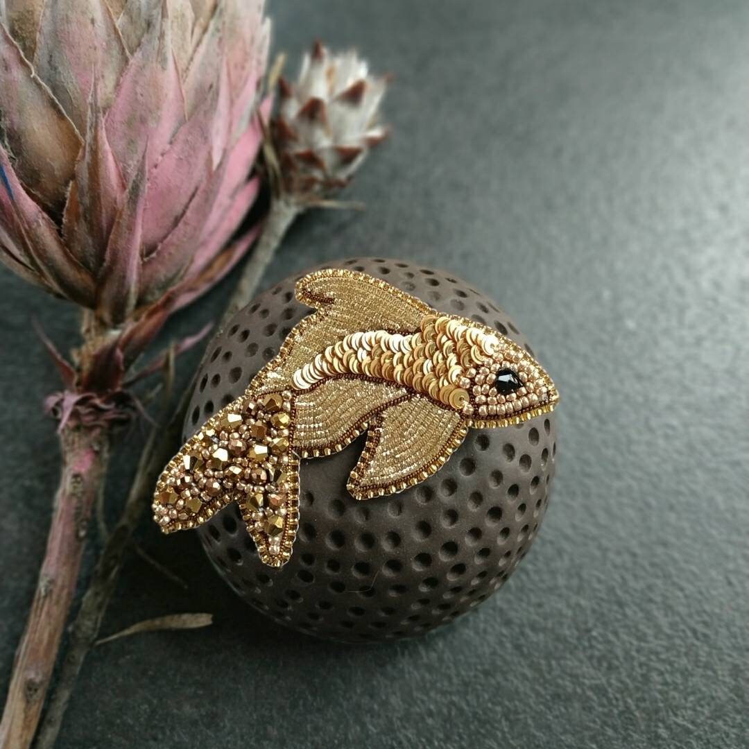 Beaded golden fish brooch embroidered fish pin pisces horoscope sign jewelry handmade Christmas gift for her sequins fish brooch with beads - Thumbnail 2