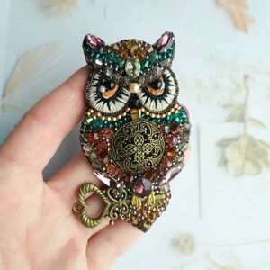 Beaded owl brooch embroidered bird jewelry handmade pin owl lover gift owl embroidered gift for her unique animal pin image 2