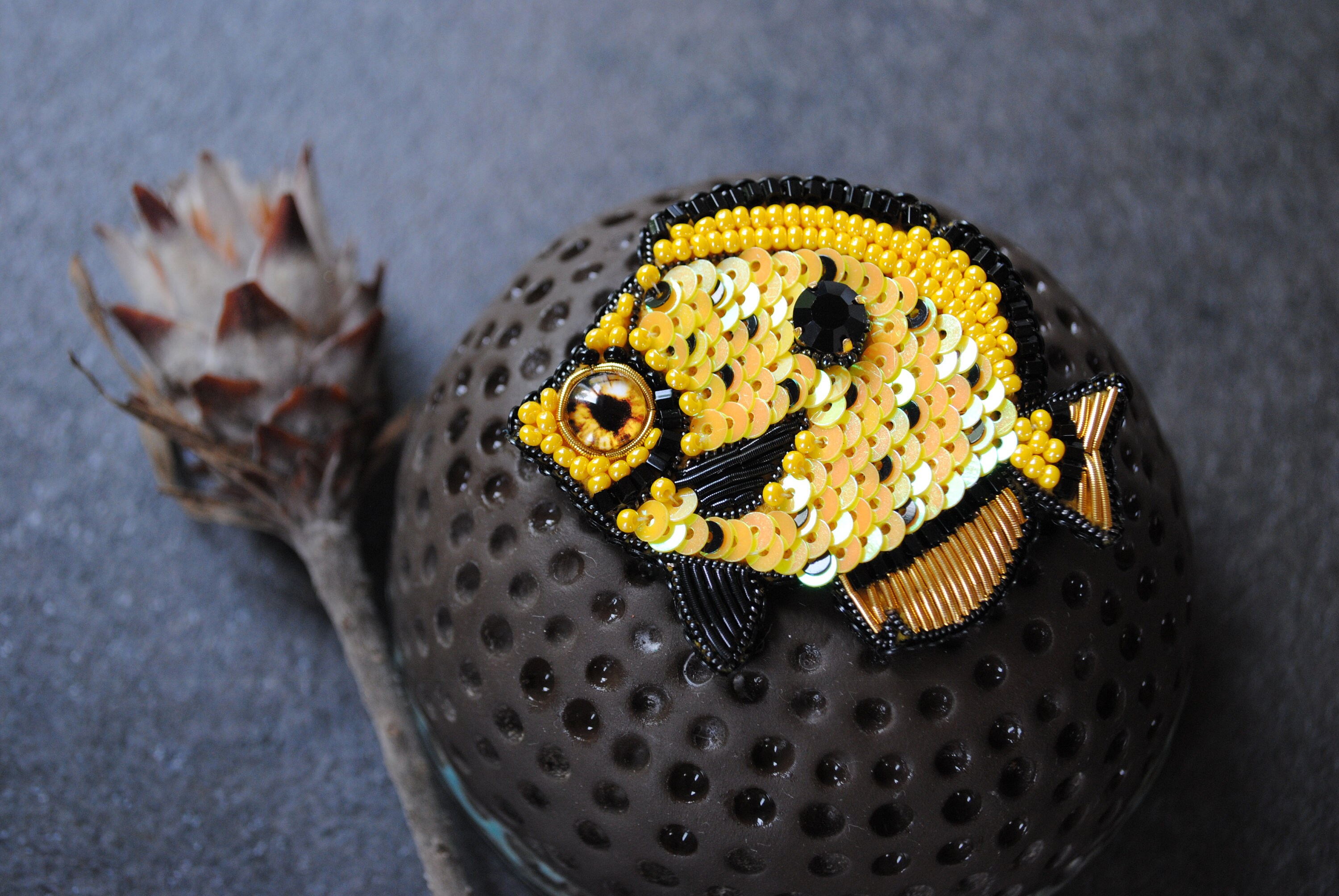 Beaded cichlid fish brooch lapel pin embroidered jewelry gift for her yellow fish jewelry fish jewelry sequins unique gift handmade pisces - Thumbnail 3