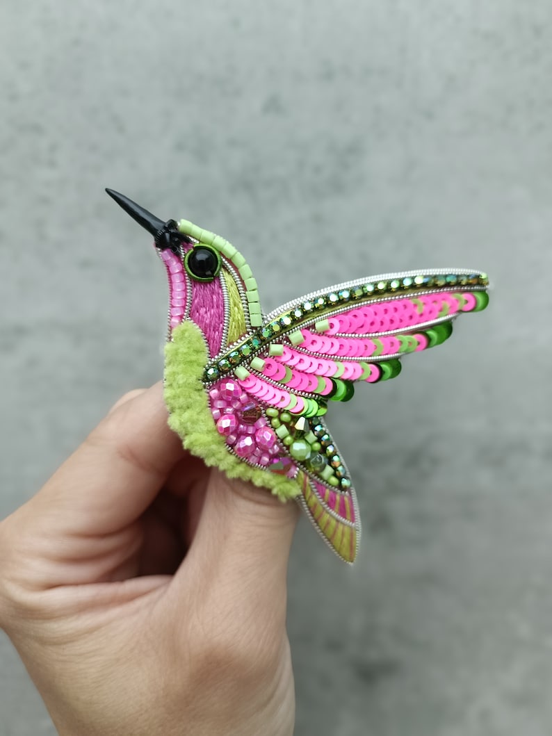 Beaded hummingbird brooch pin embroidered gift for her bird lover jewelry handmade unique gift pink and light green image 5