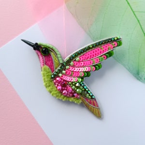 Beaded hummingbird brooch pin embroidered gift for her bird lover jewelry handmade unique gift pink and light green image 7