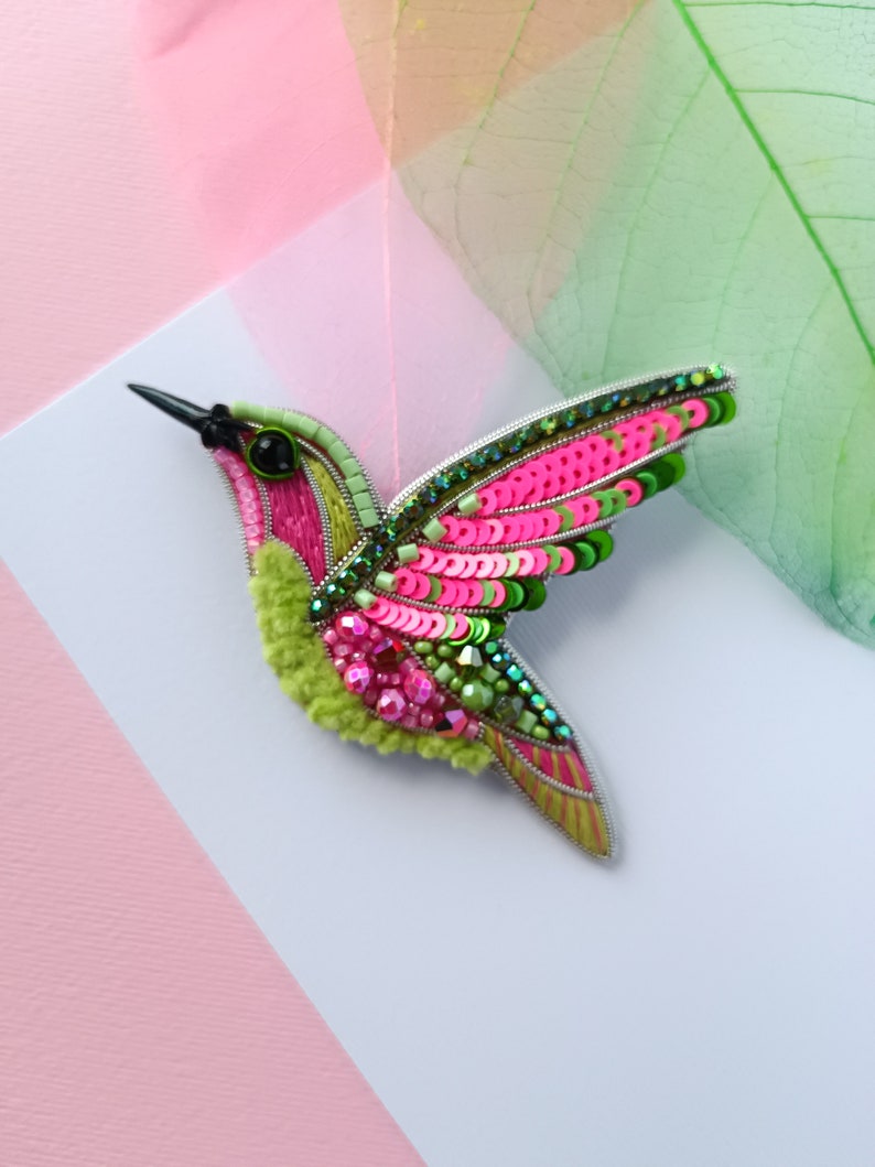 Beaded hummingbird brooch pin embroidered gift for her bird lover jewelry handmade unique gift pink and light green image 7