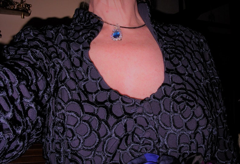 size Australia Vintage 1990/'s navy blue satin lined corded lacejersey 2 piece button-up pencil skirt suit by George Gross medium 14