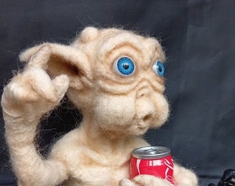 Mac and me felted alien creature figurine/80's/needle felted animals/alien statue